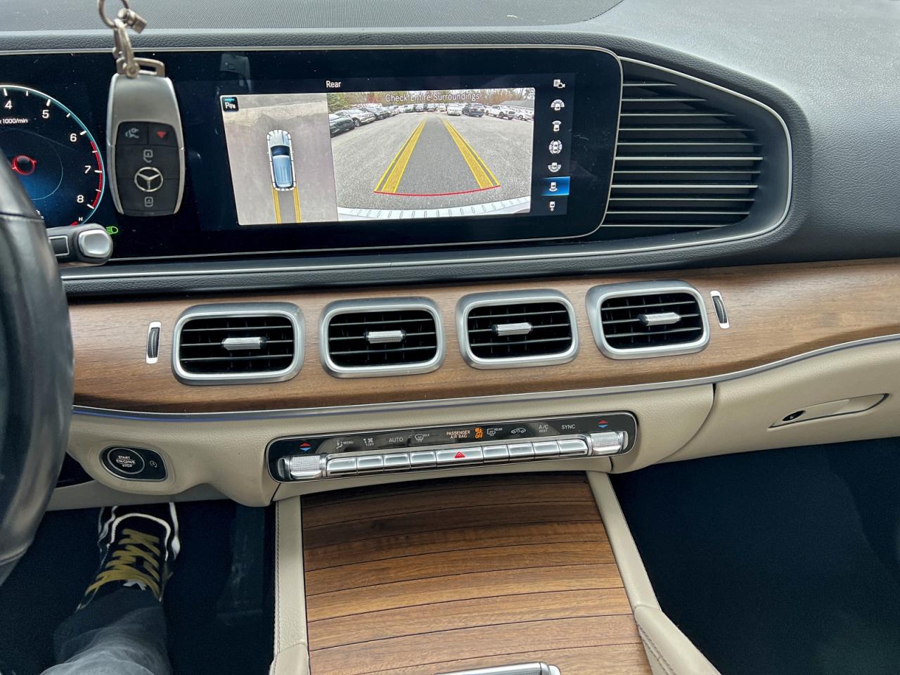 Mercedes-Benz GLE 350 Image 9