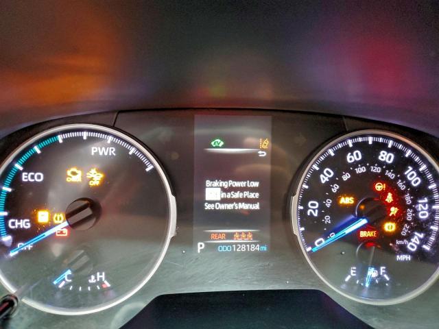 Toyota RAV4 Le Image 4