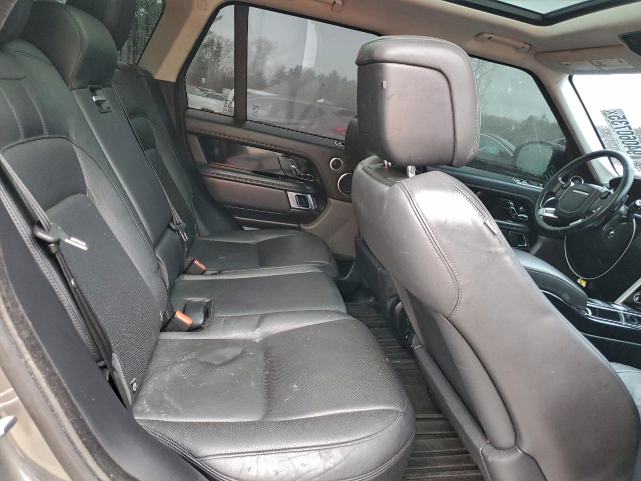 Land Rover Range Rover Supercharged Image 6