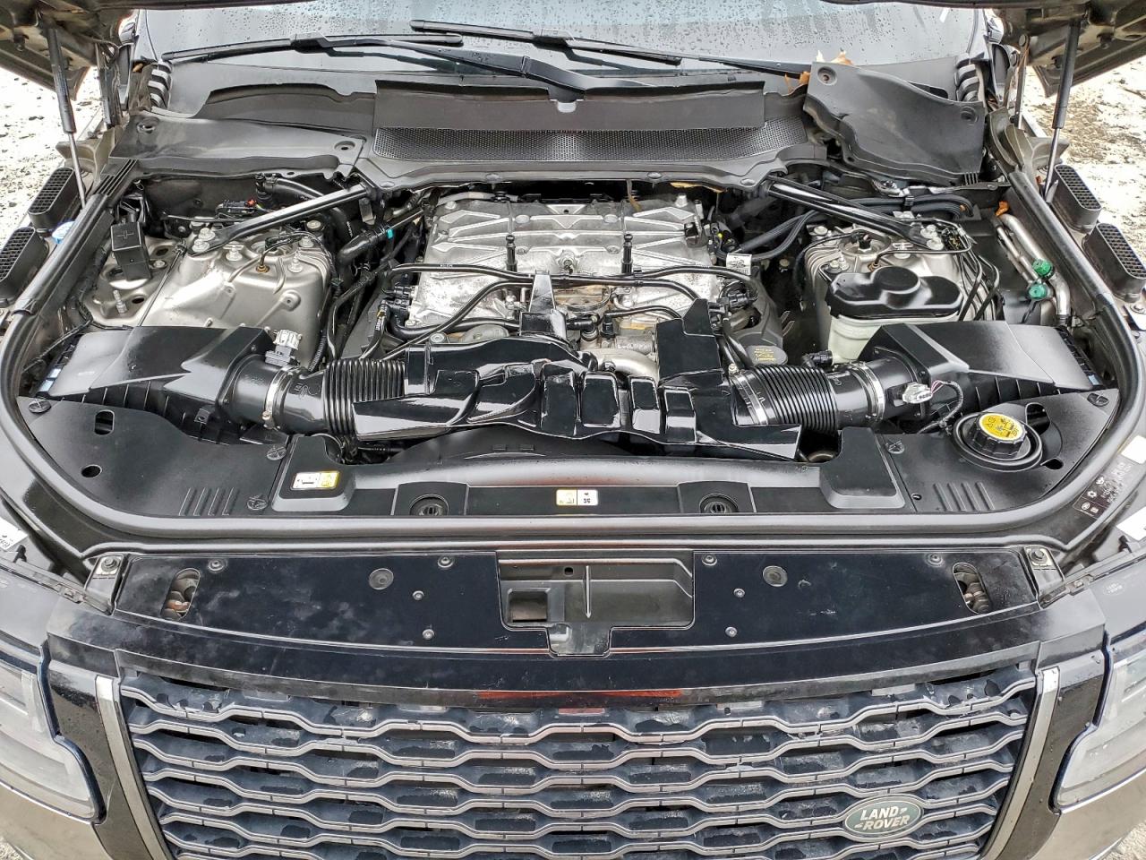 Land Rover Range Rover Supercharged Image 7