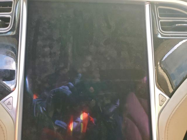 Tesla Model X Image 12