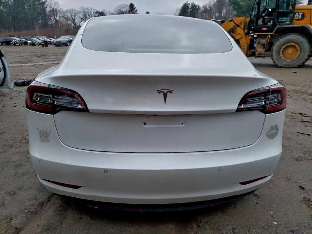 Tesla Model 3 Image 6