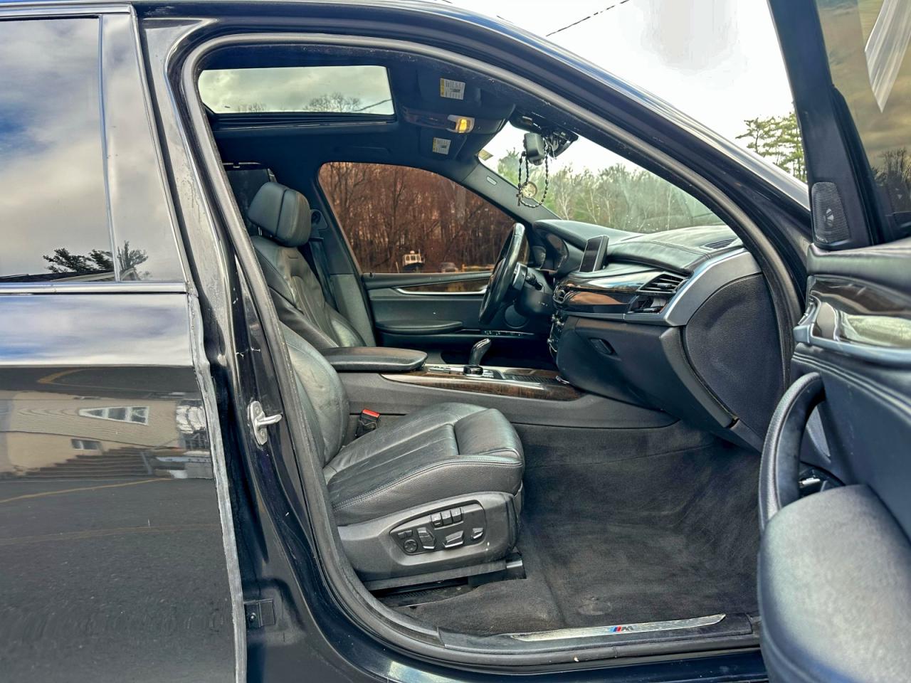 BMW X Series Xdrive50i Image 10