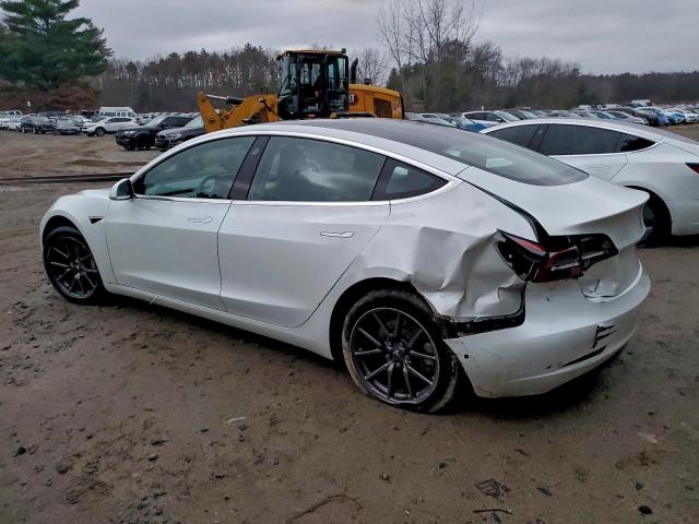 Tesla Model 3 Image 10