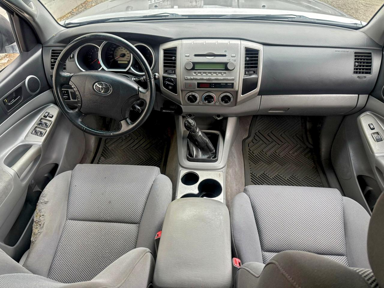 Toyota Tacoma Double Cab Image 10