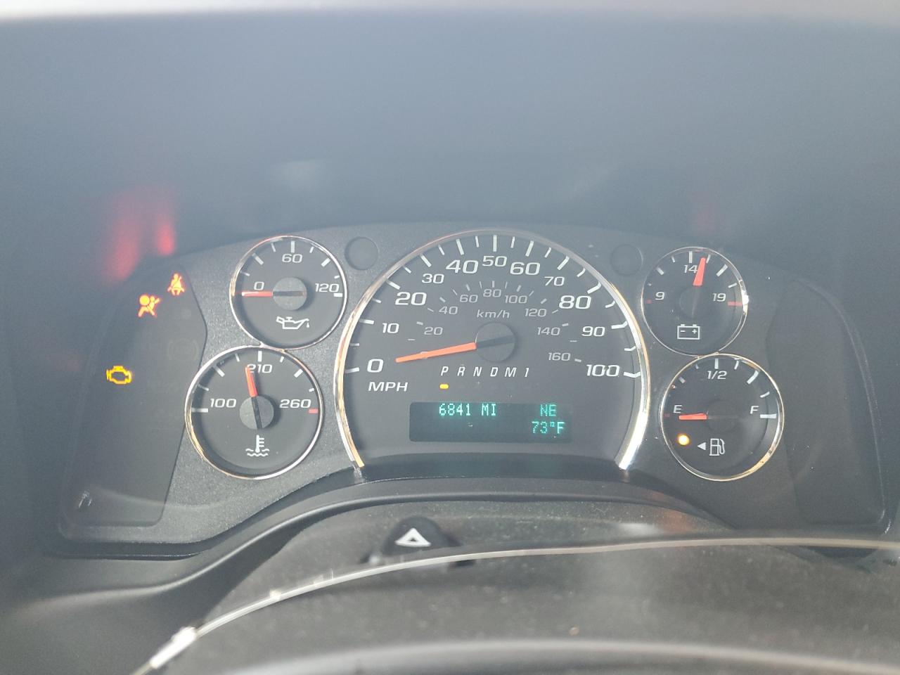 GMC Savana G2500 Image 7