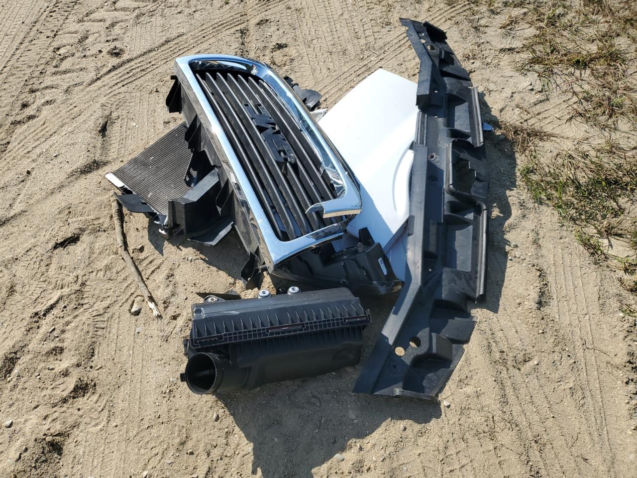 GMC Savana G2500 Image 12