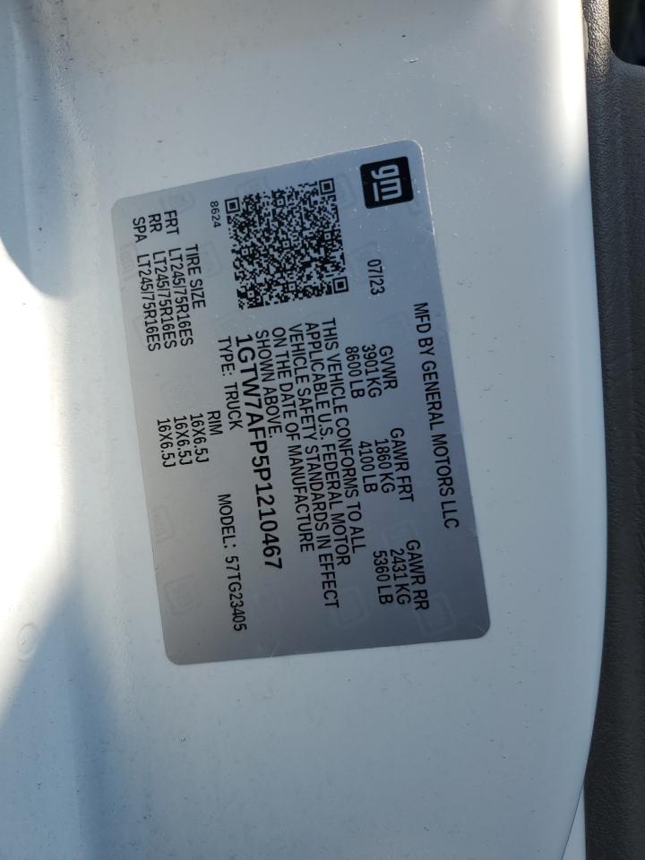 GMC Savana G2500 Image 6