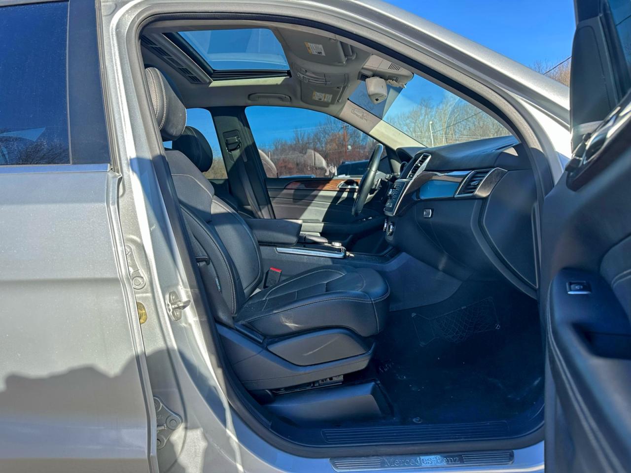 Mercedes-Benz M-Class 350 4matic Image 4