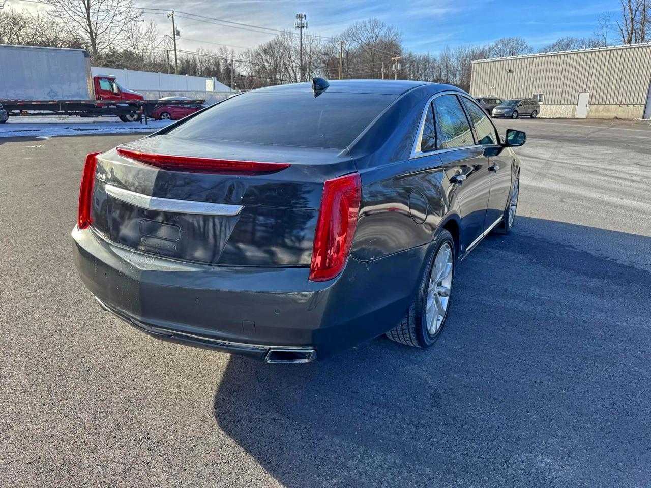 Cadillac XTS Luxury Image 6