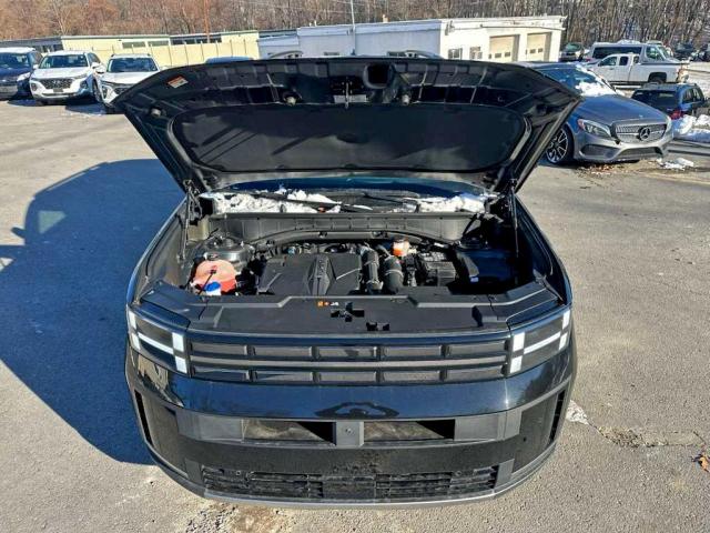 Hyundai SANTA FE Limited Image 2