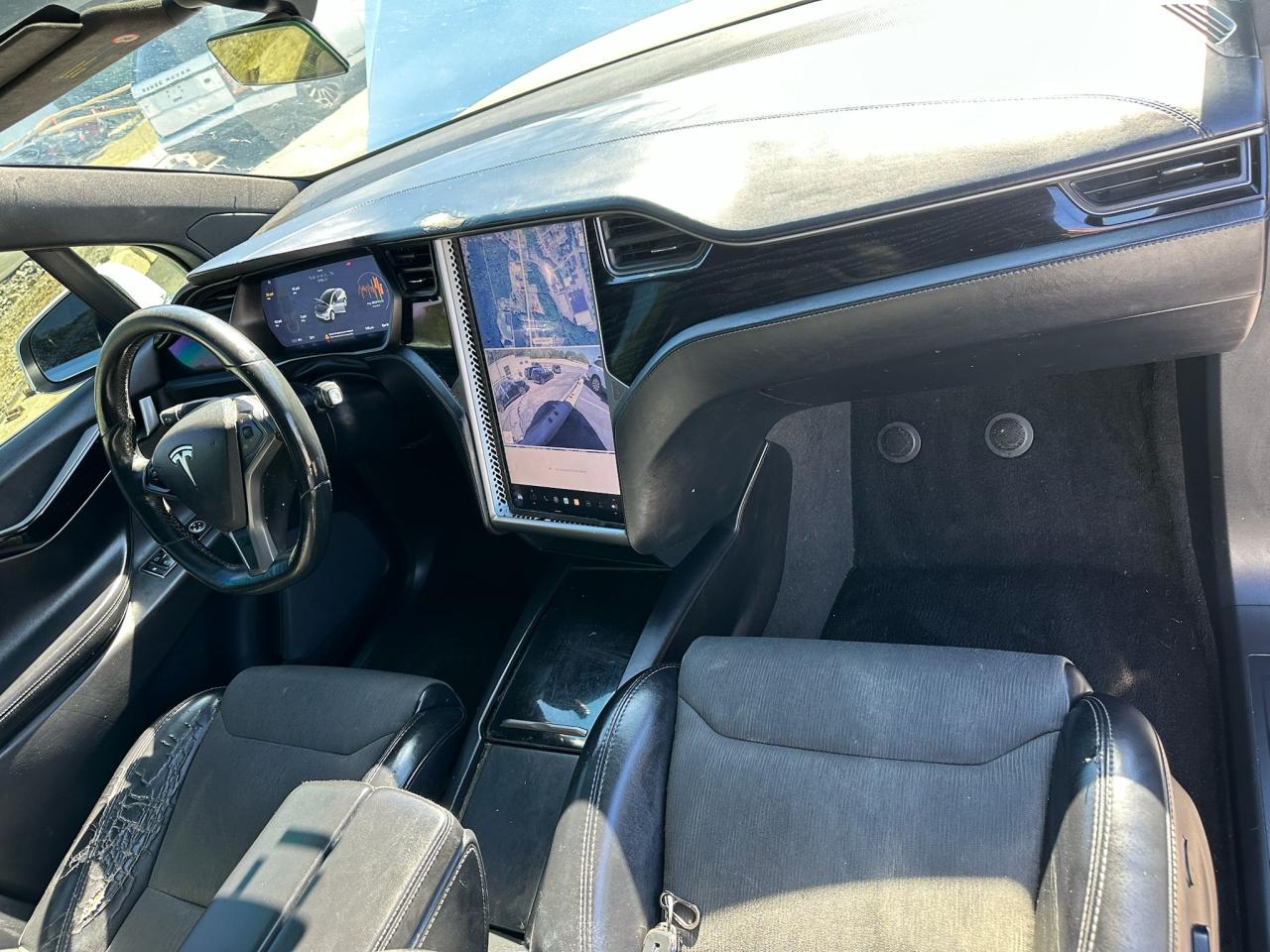 Tesla Model X Image 3