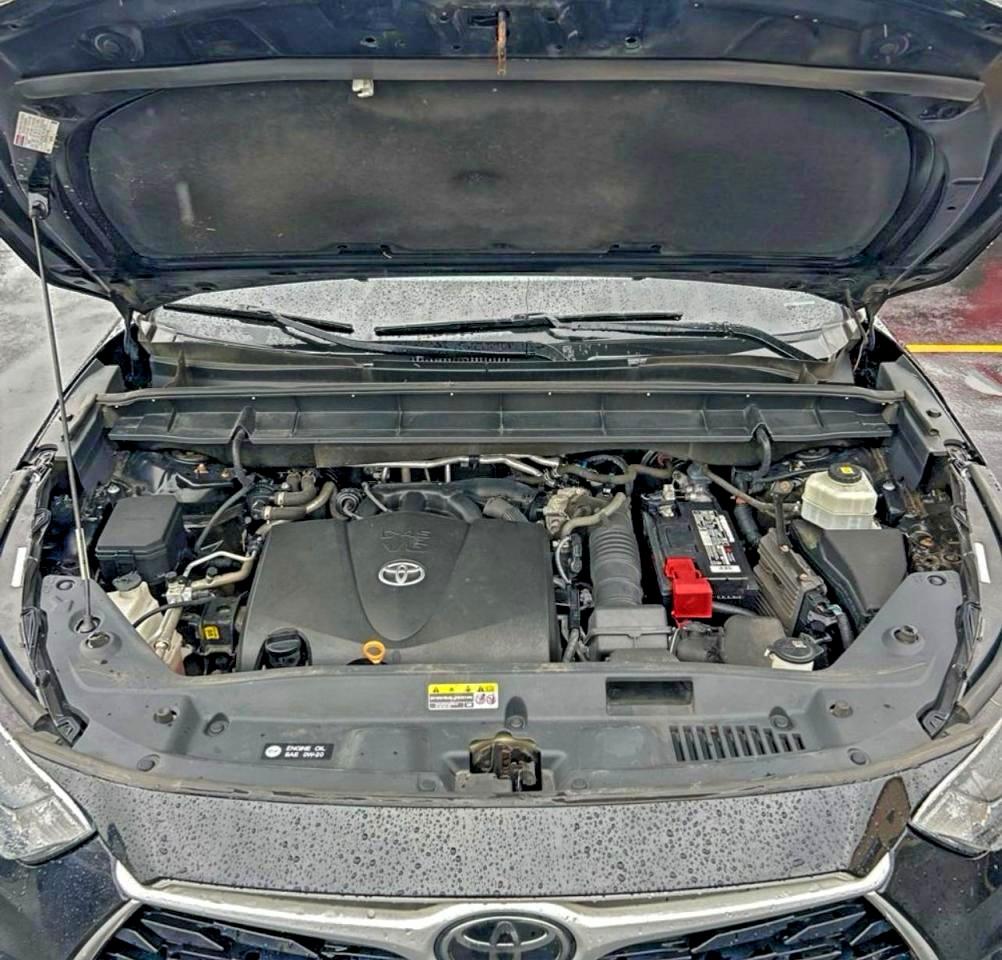 Toyota Highlander Xle Image 8