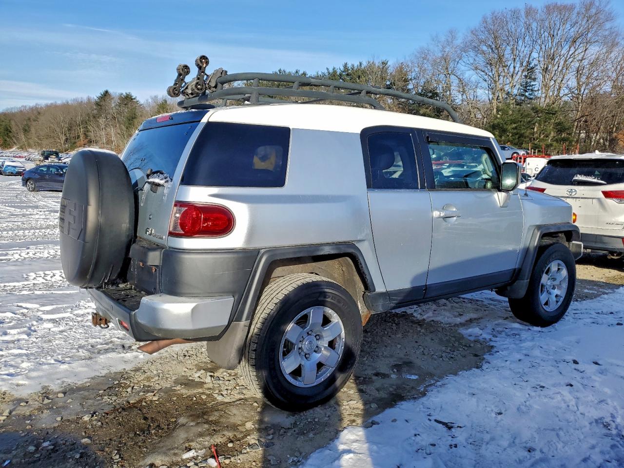 Toyota FJ Cruiser Image 13