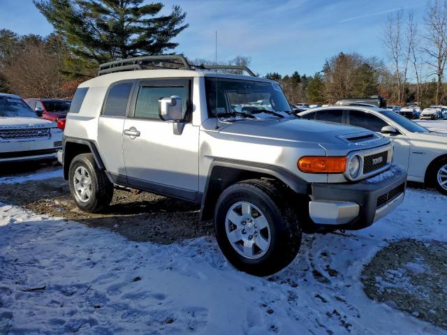 Toyota FJ Cruiser Image 4