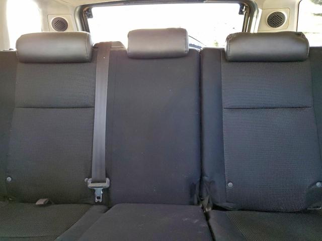 Toyota FJ Cruiser Image 10