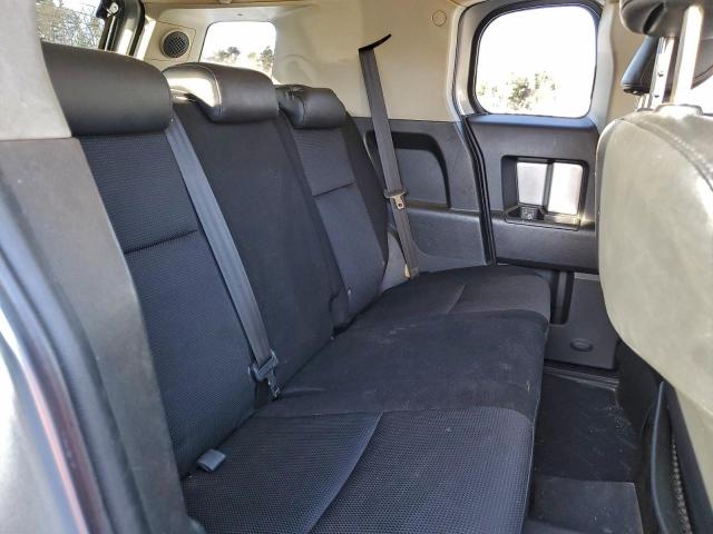 Toyota FJ Cruiser Image 12