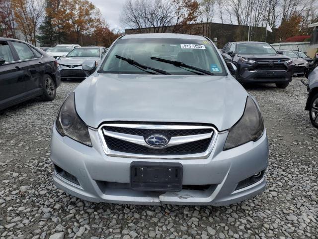 Subaru Legacy 3.6r Limited Image 4