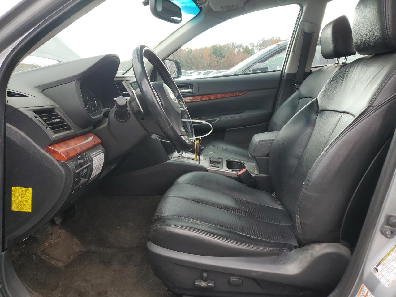 Subaru Legacy 3.6r Limited Image 6