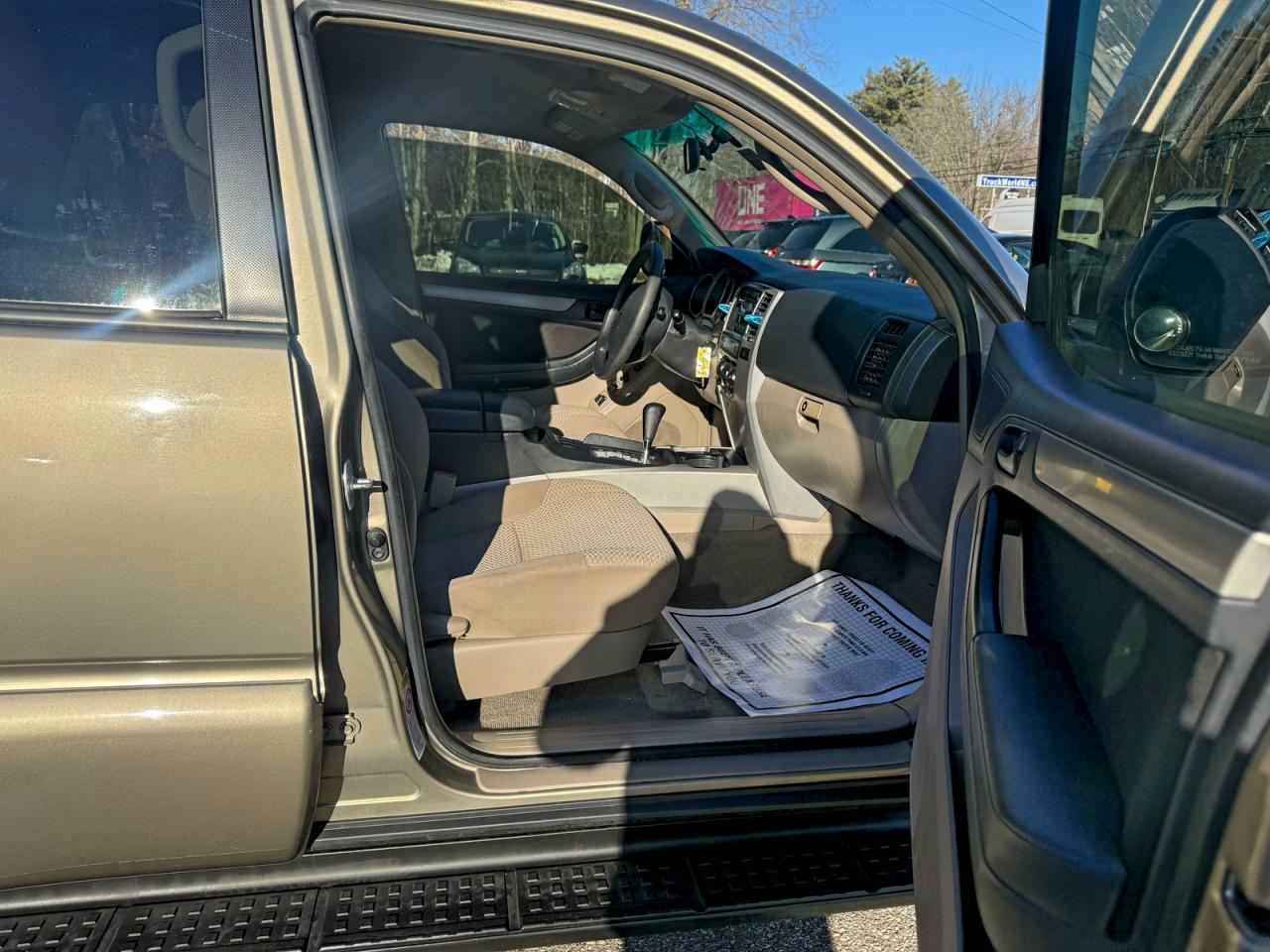 Toyota 4Runner Sr5 Image 3