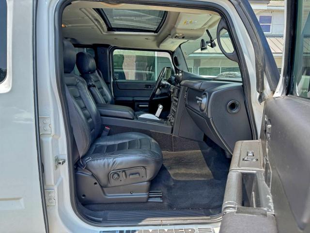 HUMMER H2 Image 10