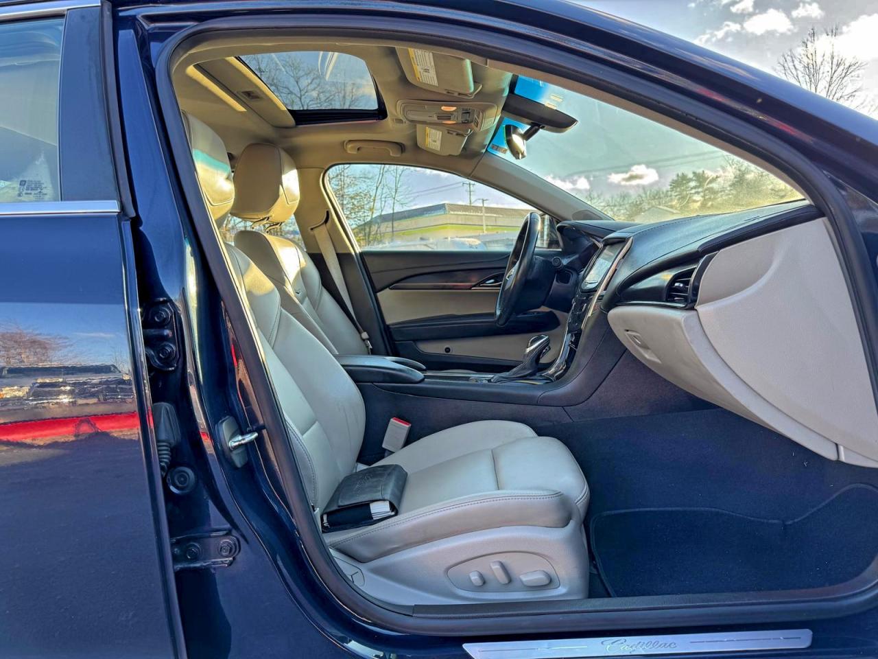 Cadillac ATS Image 3