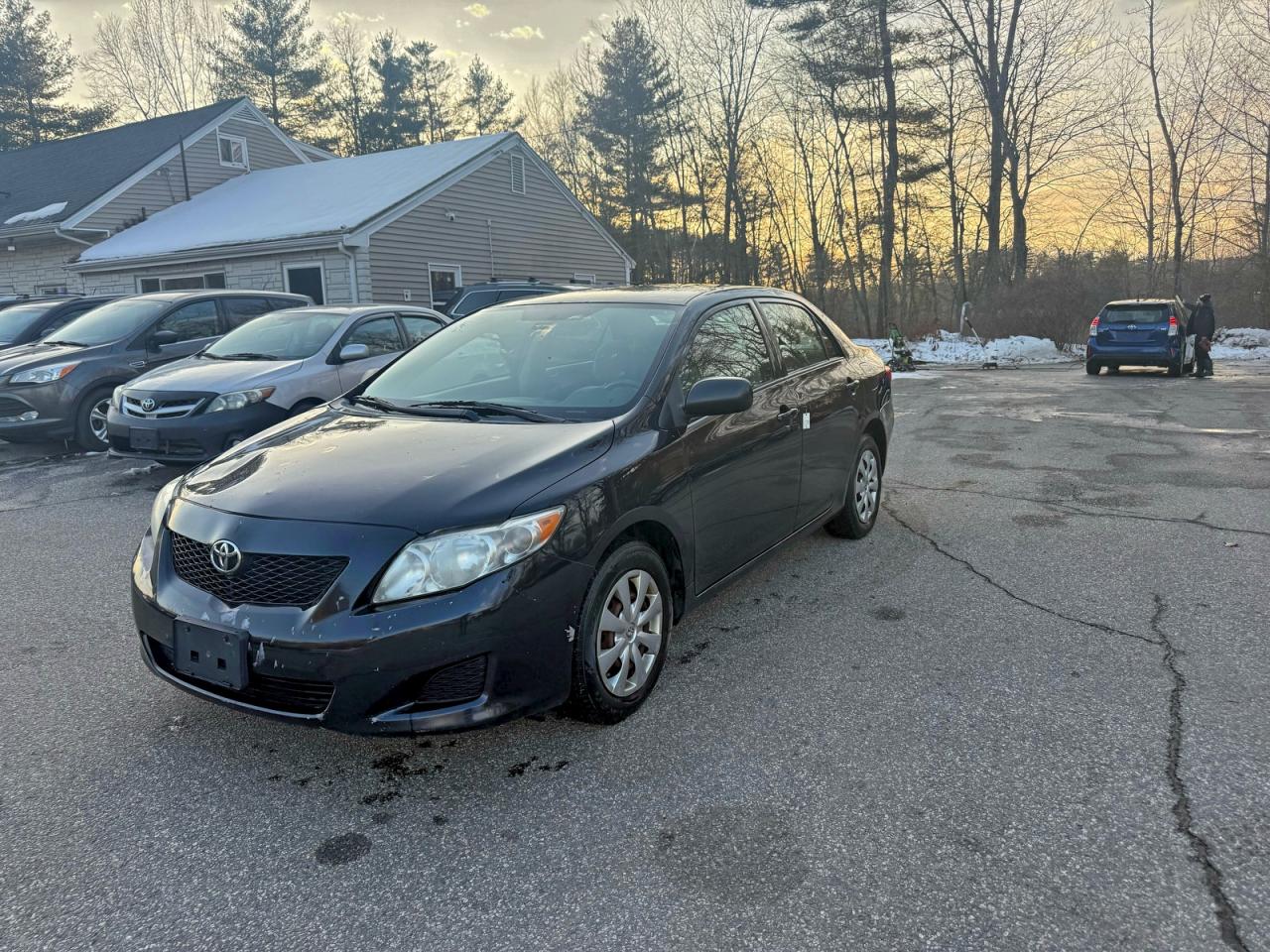 Toyota Corolla Base Image 4