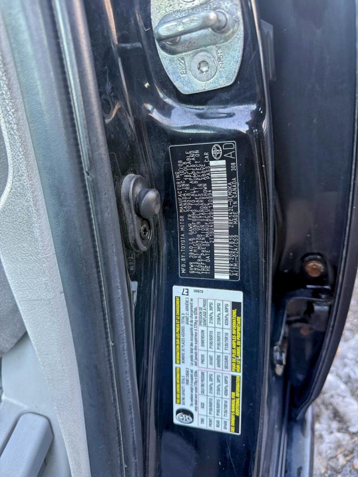 Toyota Corolla Base Image 3