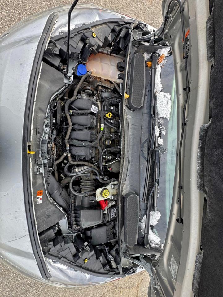 Ford Transit Xlt Image 9