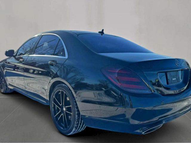 Mercedes-Benz S-Class 560 4matic Image 4
