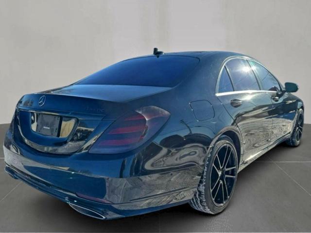Mercedes-Benz S-Class 560 4matic Image 8