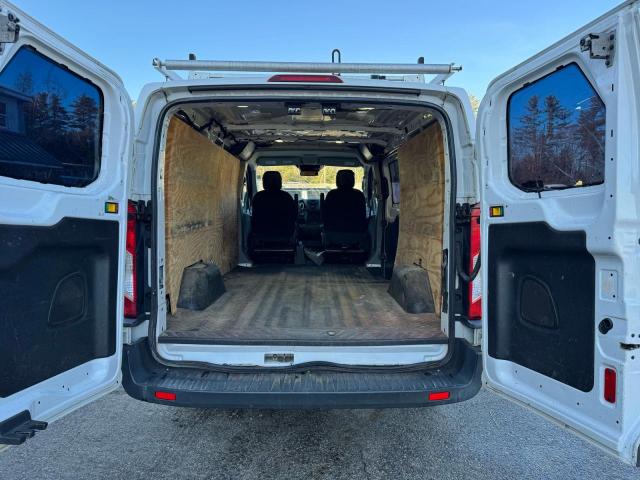 Ford Transit T-250 Image 4