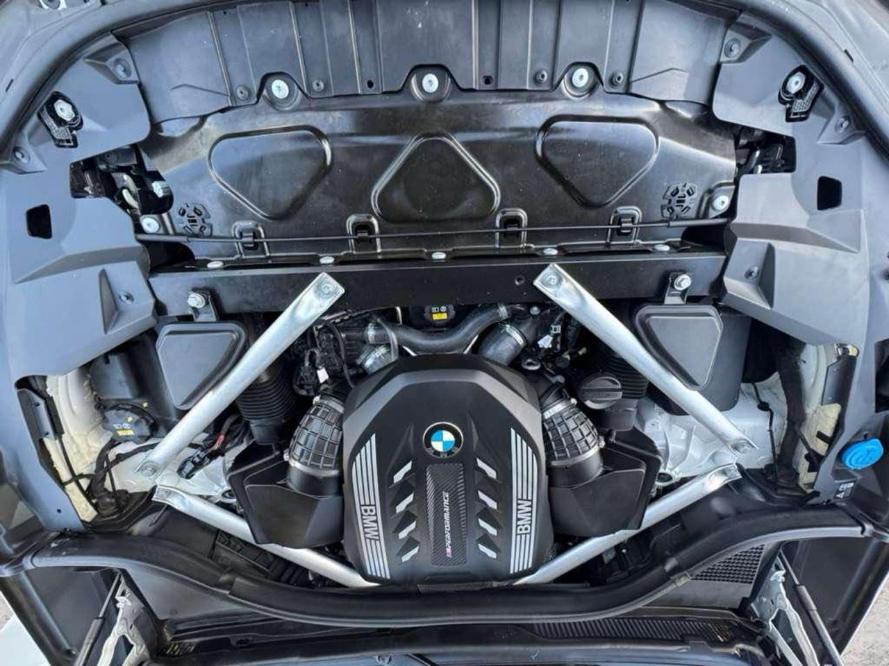 BMW X Series M50i Image 6