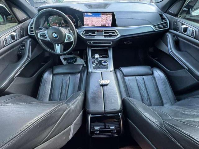 BMW X Series M50i Image 11