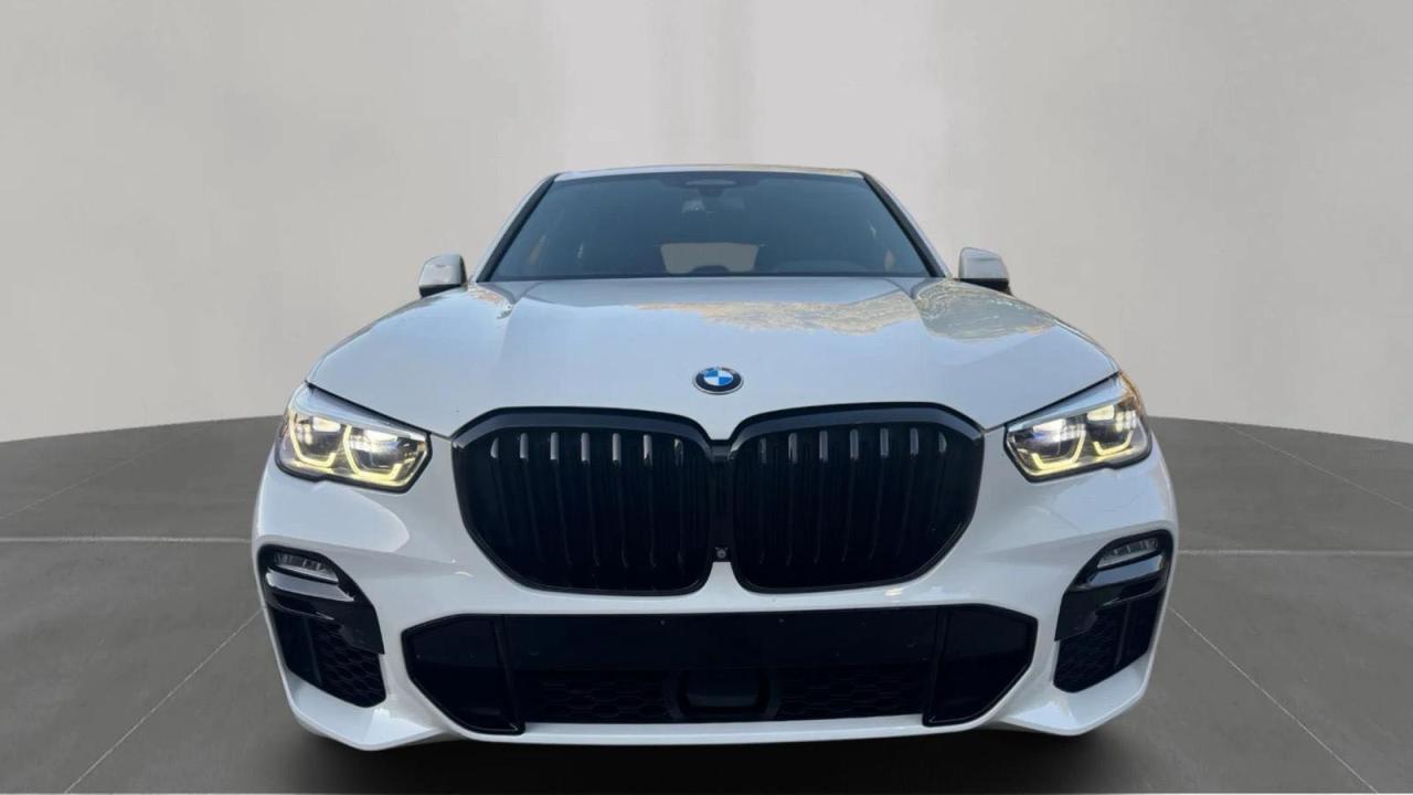 BMW X Series M50i Image 3