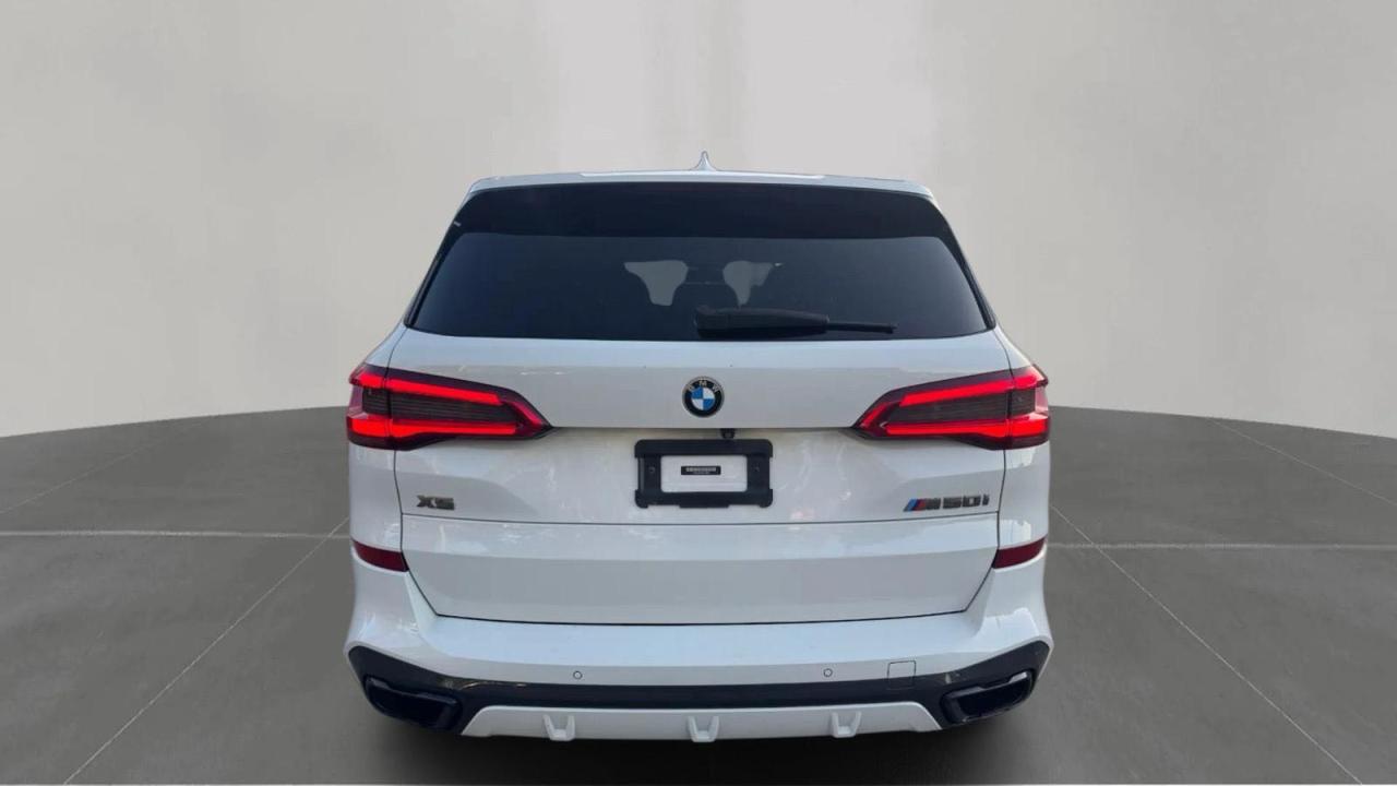 BMW X Series M50i Image 4