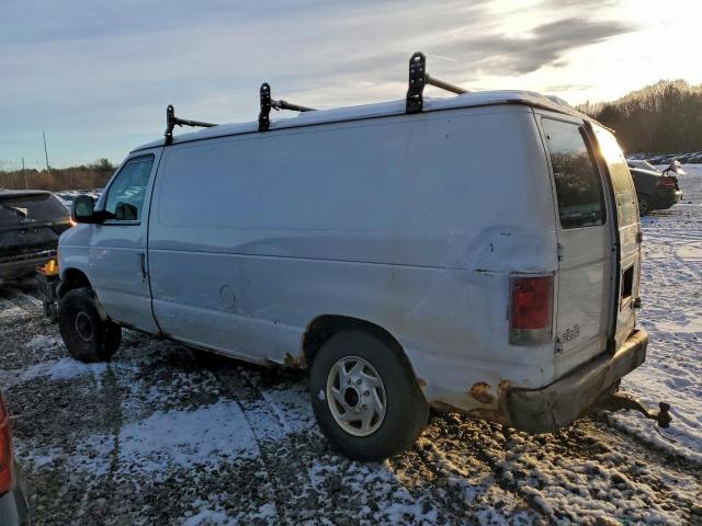 Ford Econoline E250 Van Image 4