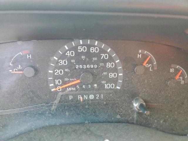 Ford Econoline E250 Van Image 13