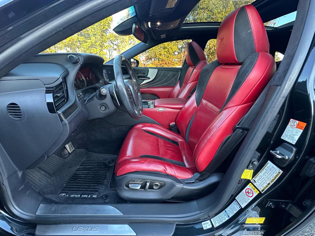 Lexus LS 500 Base Image 8