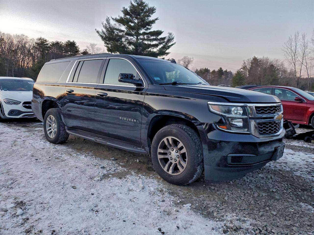 Chevrolet Suburban K1500 Ls Image 9