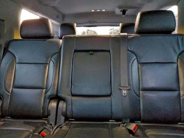 Chevrolet Suburban K1500 Ls Image 11