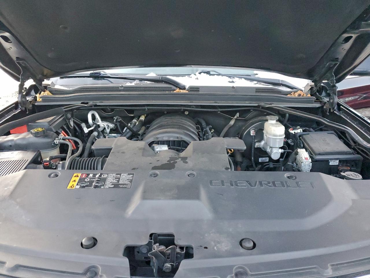 Chevrolet Suburban K1500 Ls Image 13