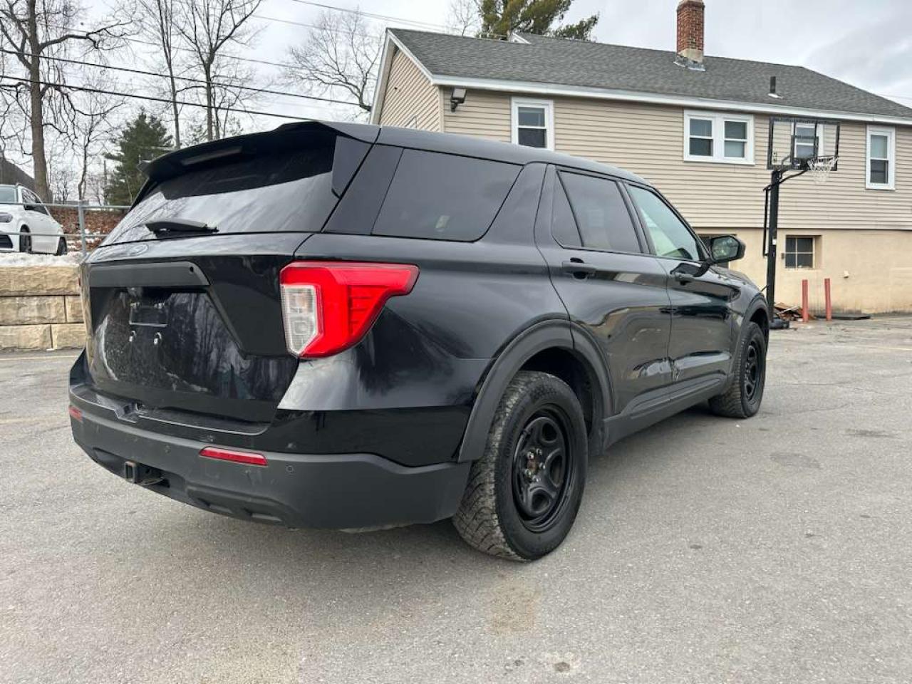 Ford Explorer Police Interceptor Image 9