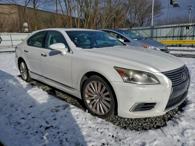 Lexus LS 460 Image 10