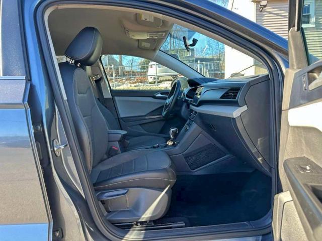 Volkswagen Taos Se Image 3