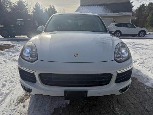 Porsche Cayenne S Image 6