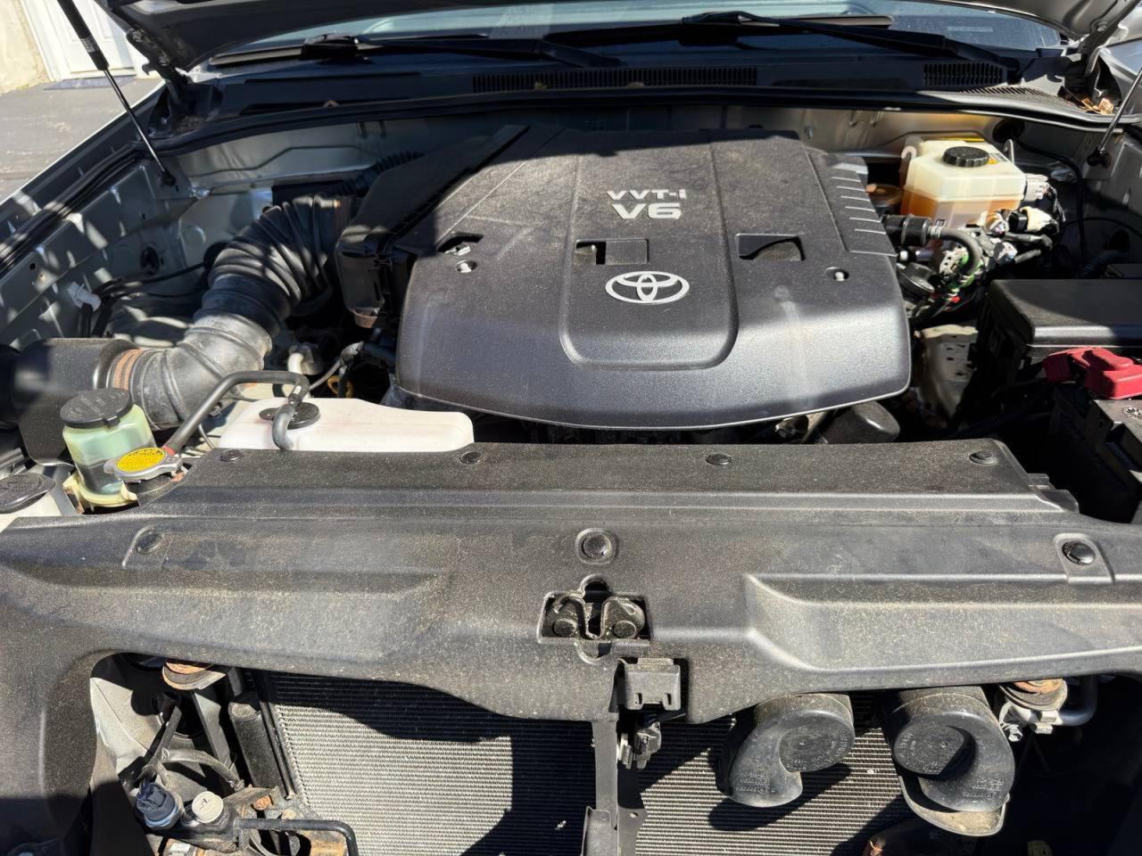 Toyota 4Runner Sr5 Image 10