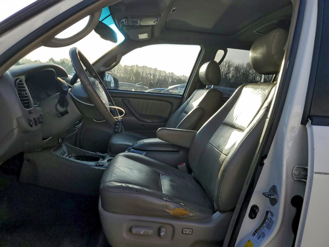 Toyota Sequoia Limited Image 6