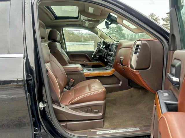 Chevrolet Silverado K2500 High Country Image 2