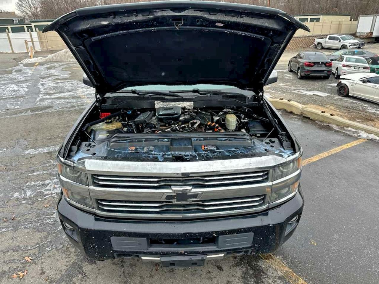 Chevrolet Silverado K2500 High Country Image 8